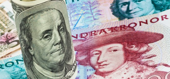 Swedish krona and US dollar banknotes